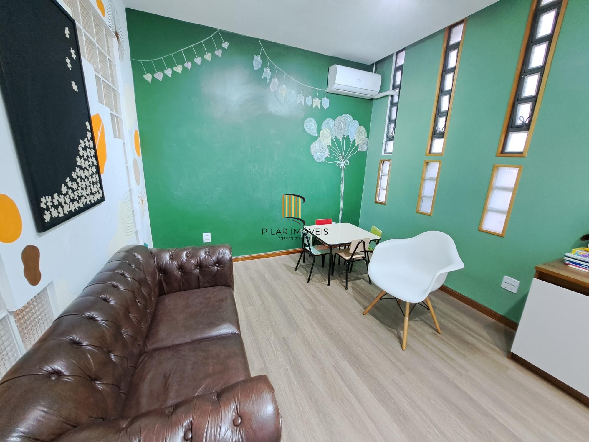 Sala/Loja montada para atendimento no Bom fim