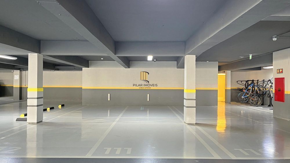 Lindo imóvel 2 dormitórios, 1 suíte, 64 m2, vaga de garagem no bairro Praia de Belas