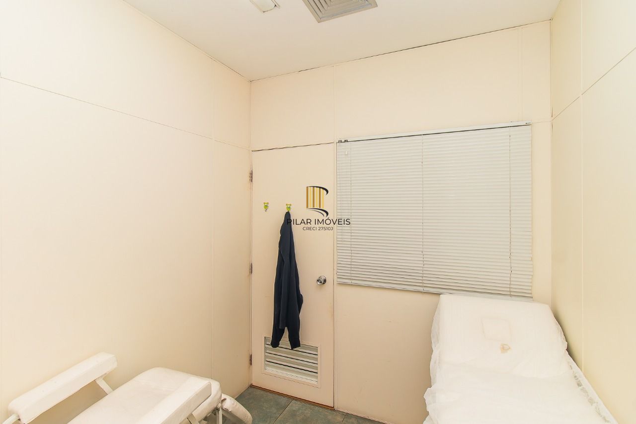 Sala Comercial 1 dormitório no bairro Menino Deus