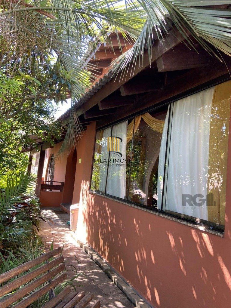 Casa em condomínio - 2 dormitórios - 4 vagas - 331,18 m² - NONOAI
