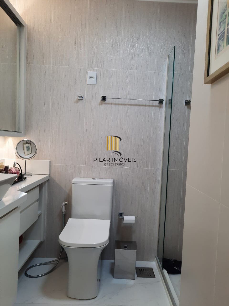 Apartamento 3 dormitórios no bairro Moinhos de Vento