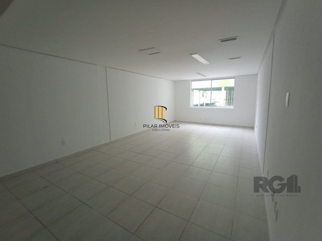Excelente Sala Comercial Em Frente ao Hospital Mãe de Deus