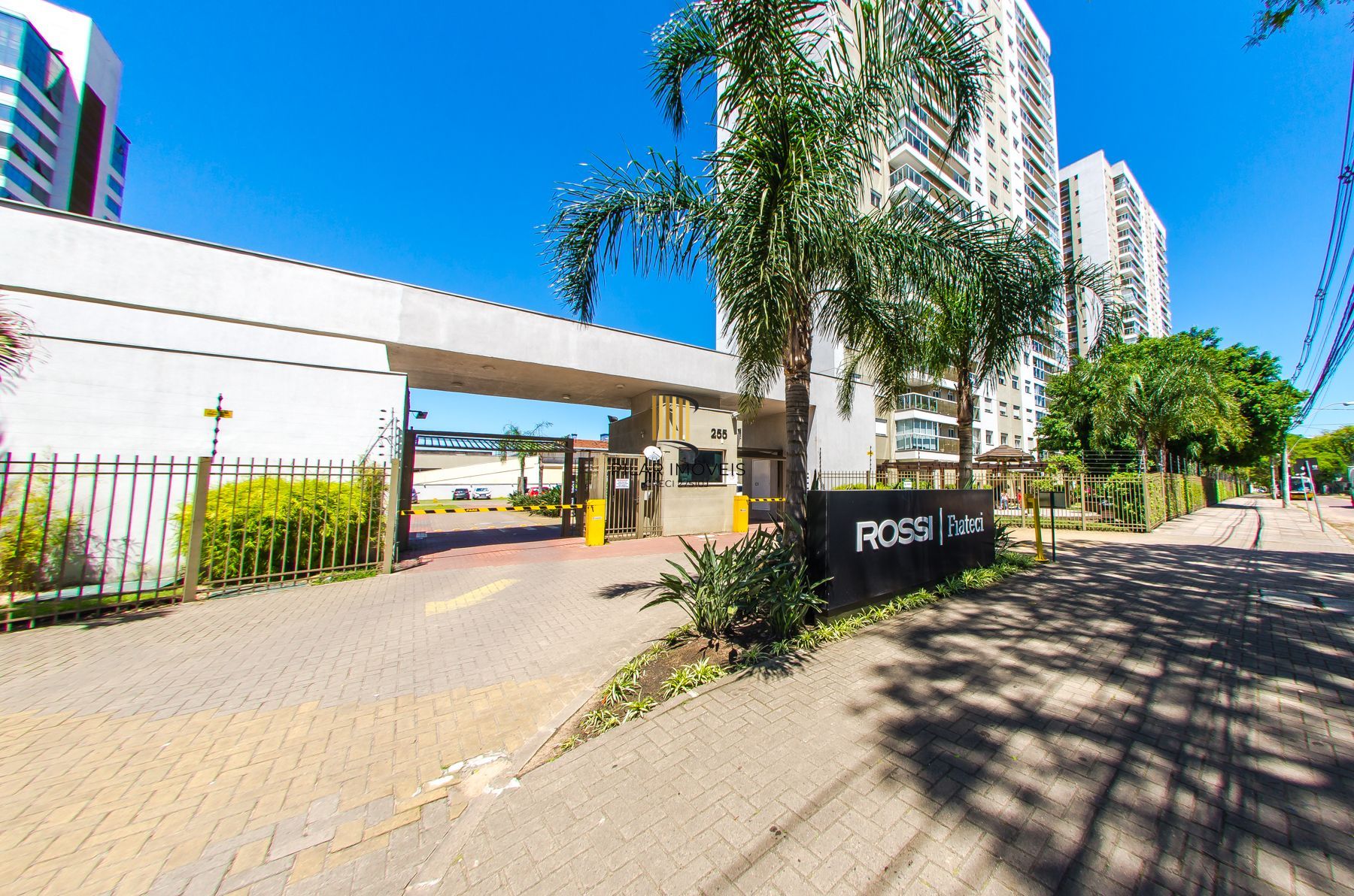 Apartamento 2 dorms, 1  suite e 1 vaga.