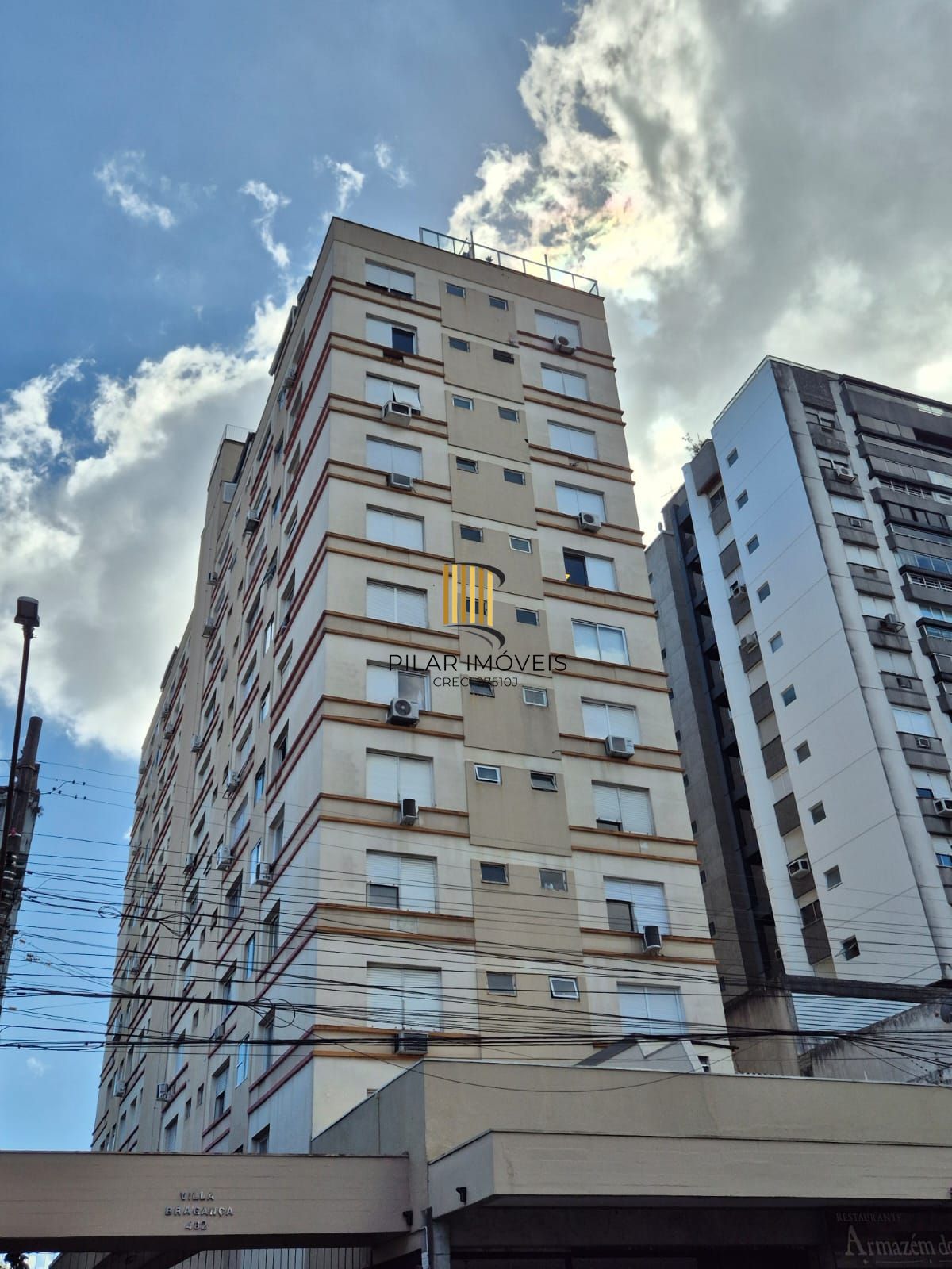 Cobertura 1 dormitório com vaga e churrasqueira