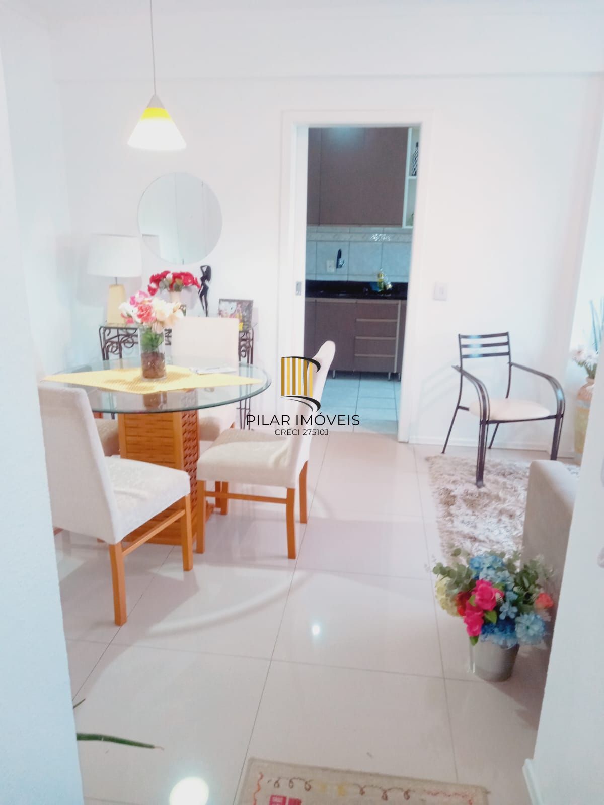 Apartamento diferenciado, dois dormitórios - Estacionamento