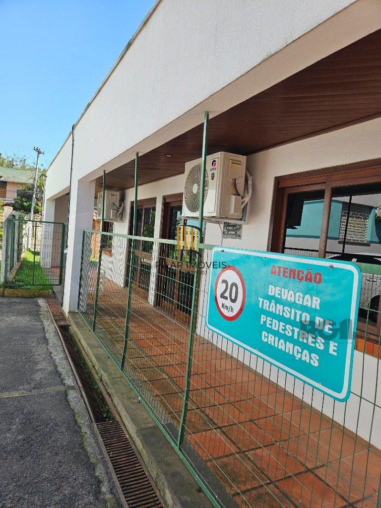 Apto 2 dorm com vaga no Morro Santana