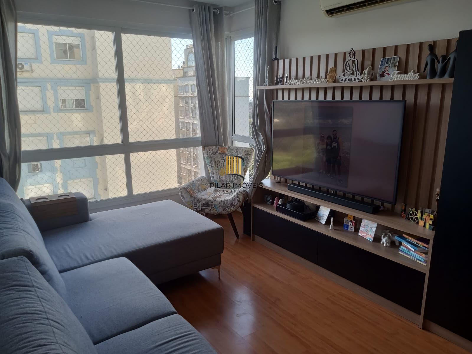 Apartamento 3 dormitórios ( 1 suíte) uma vaga estacionamento escriturada Bairro Cavalhada