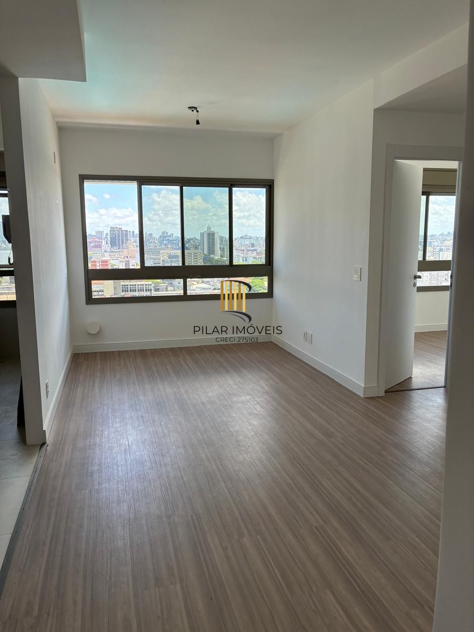 Lindo imóvel 2 dormitórios, 1 suíte, 64 m2, vaga de garagem no bairro Praia de Belas