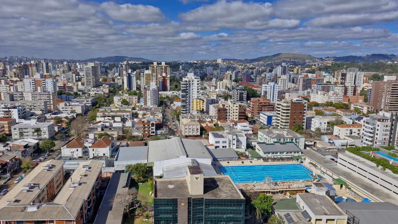 Apartamento de frente para o Guaíba/Parque Marinha do Brasil, com 3 dormitórios, 2 garagens cobertas