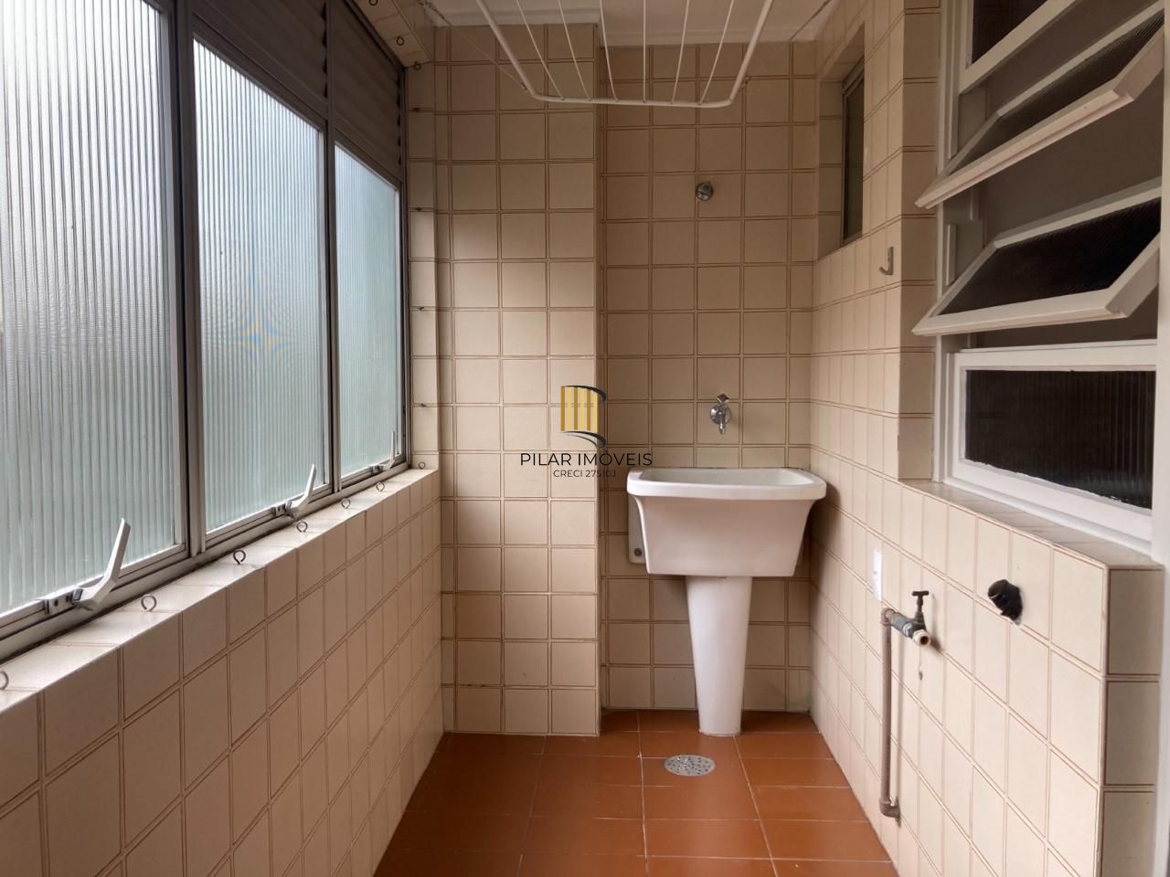 Apartamento 3 dormitórios de 93,97m² com elevador no bairro Moinhos de Vento.