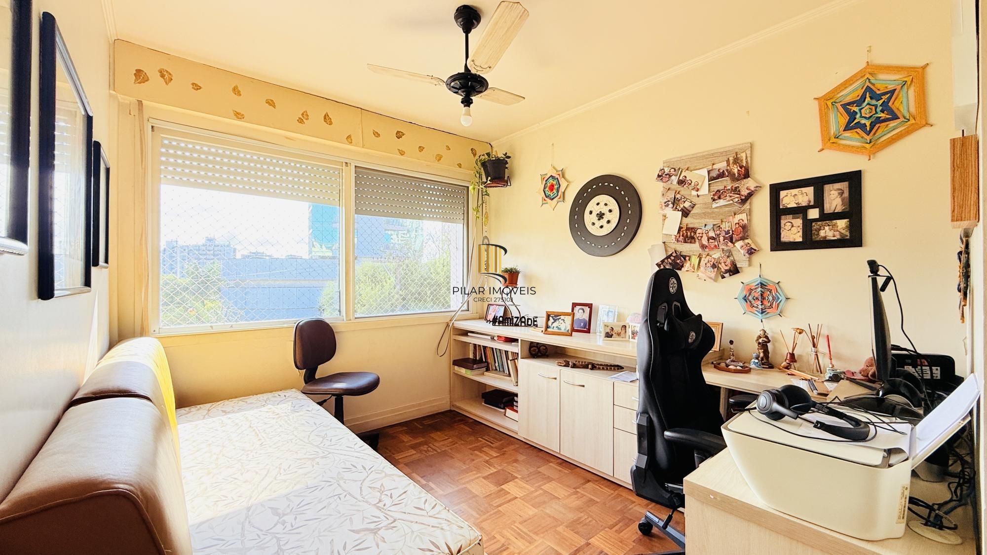 Apartamento com 3 quartos, 1 suíte,  à venda na Avenida Doutor Nilo Peçanha, 1121, Três Figueiras, Porto Alegre