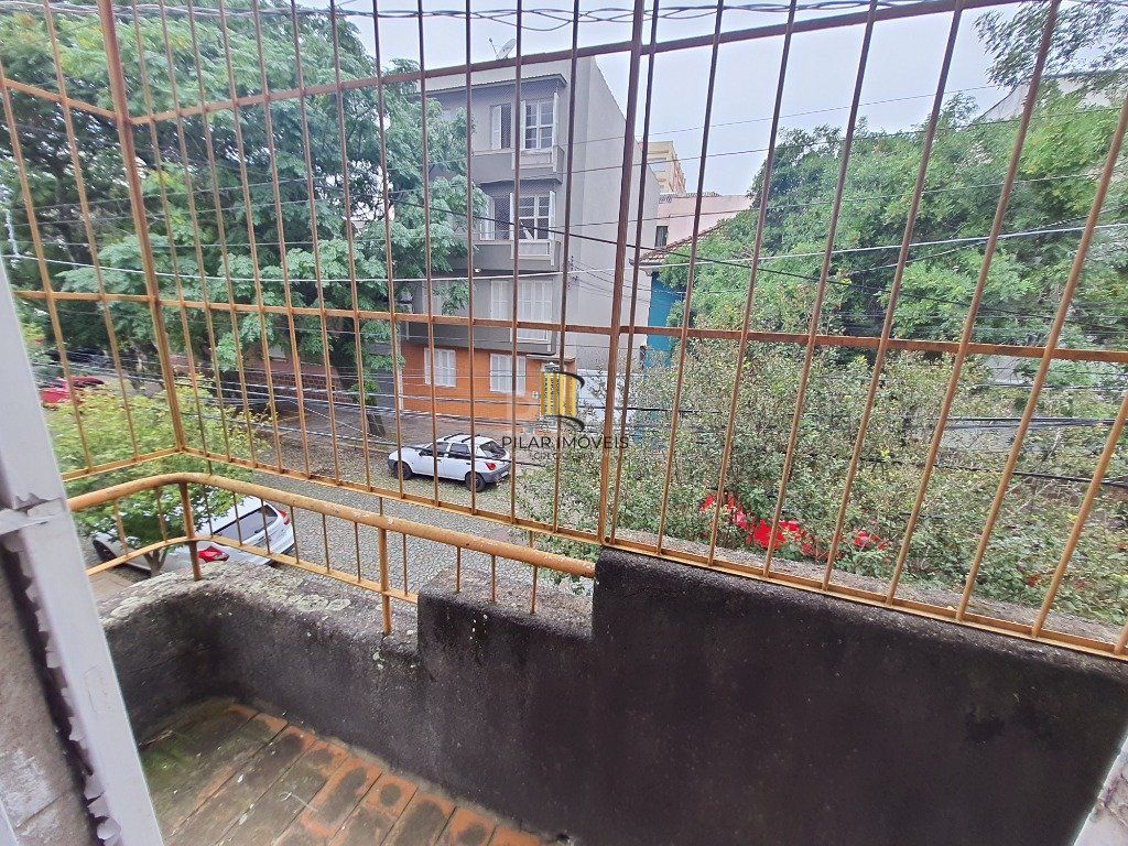 Casa para Venda - 300m², 3 dormitórios, sendo 3 suites, 5 vagas - Santana