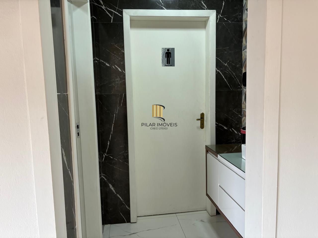 Loja comercial na Glória