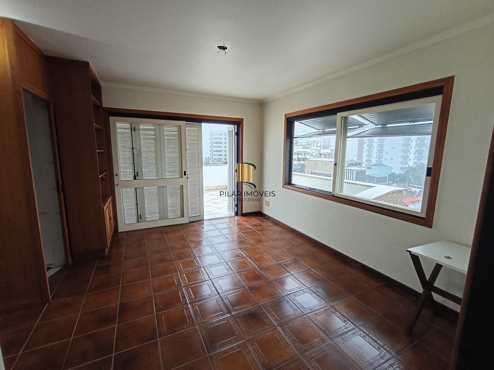 Cobertura 174m² 2 dormitórios, Terraço e 1 vaga.