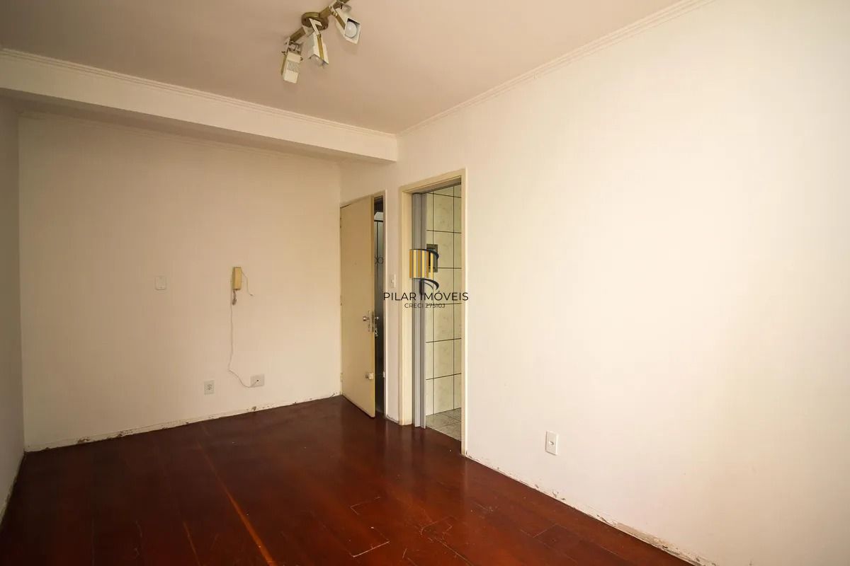 Apartamento dois dormitórios com garagem escriturada