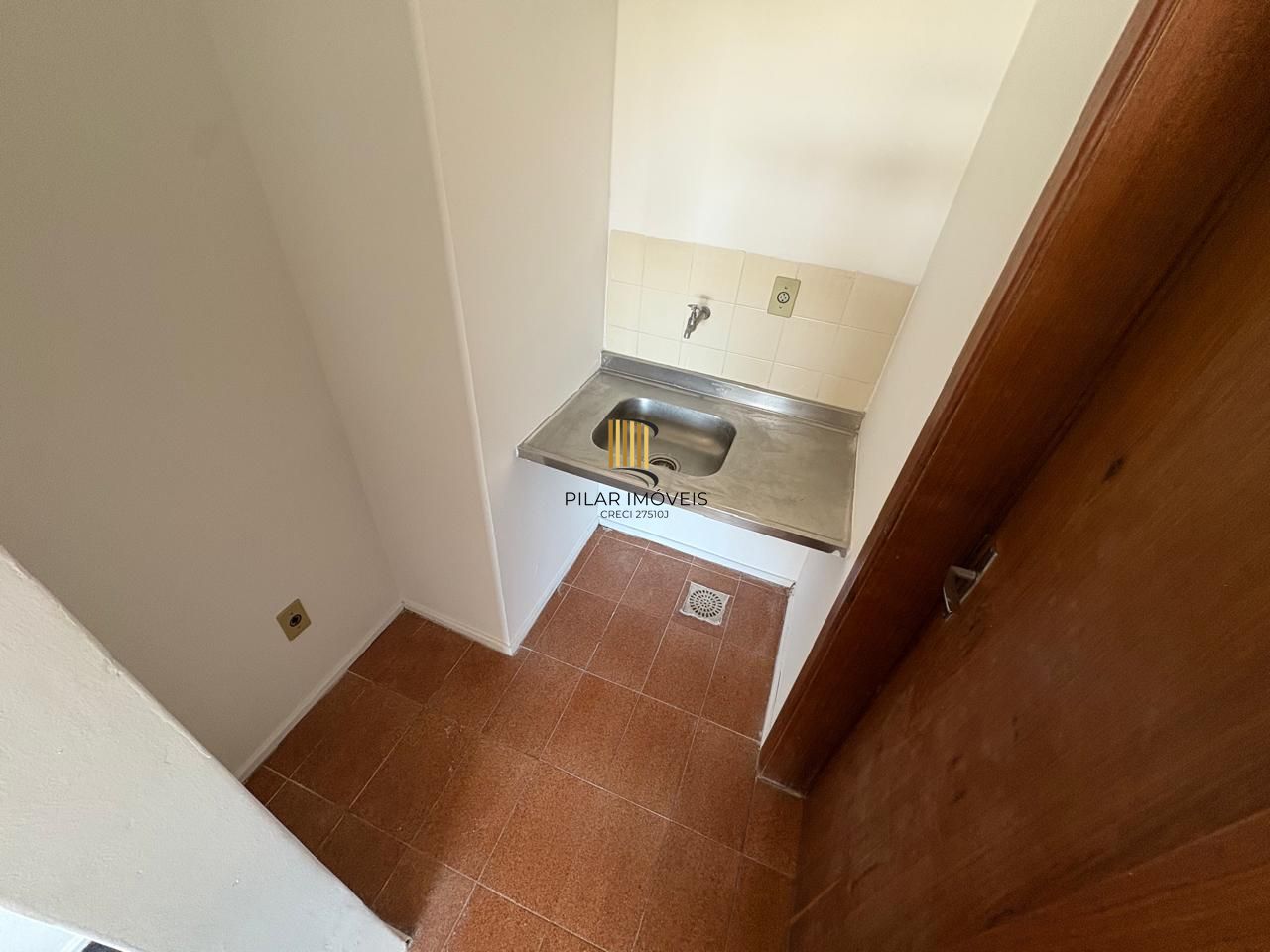 Sala comercial 37,27m² no bairro Passo da Areia