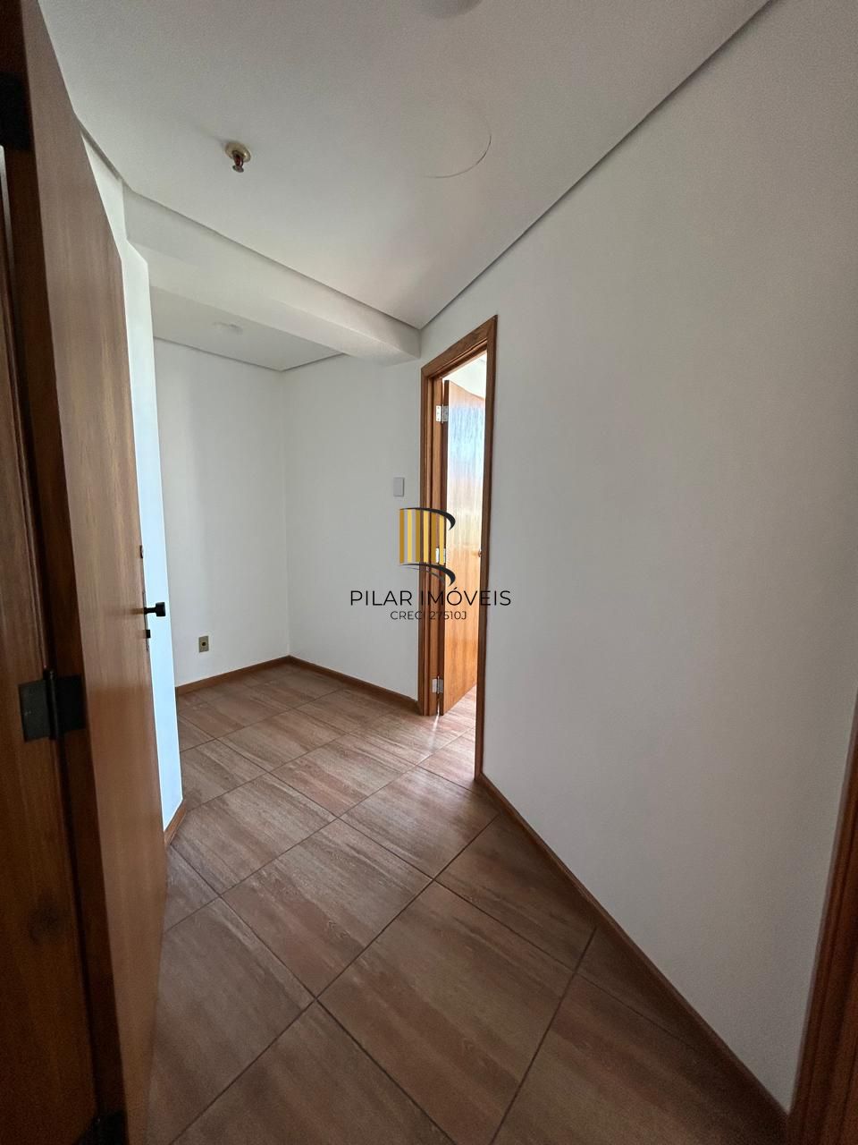 SALA COMERCIAL 27,93 m² - 1 VAGA - MENINO DEUS