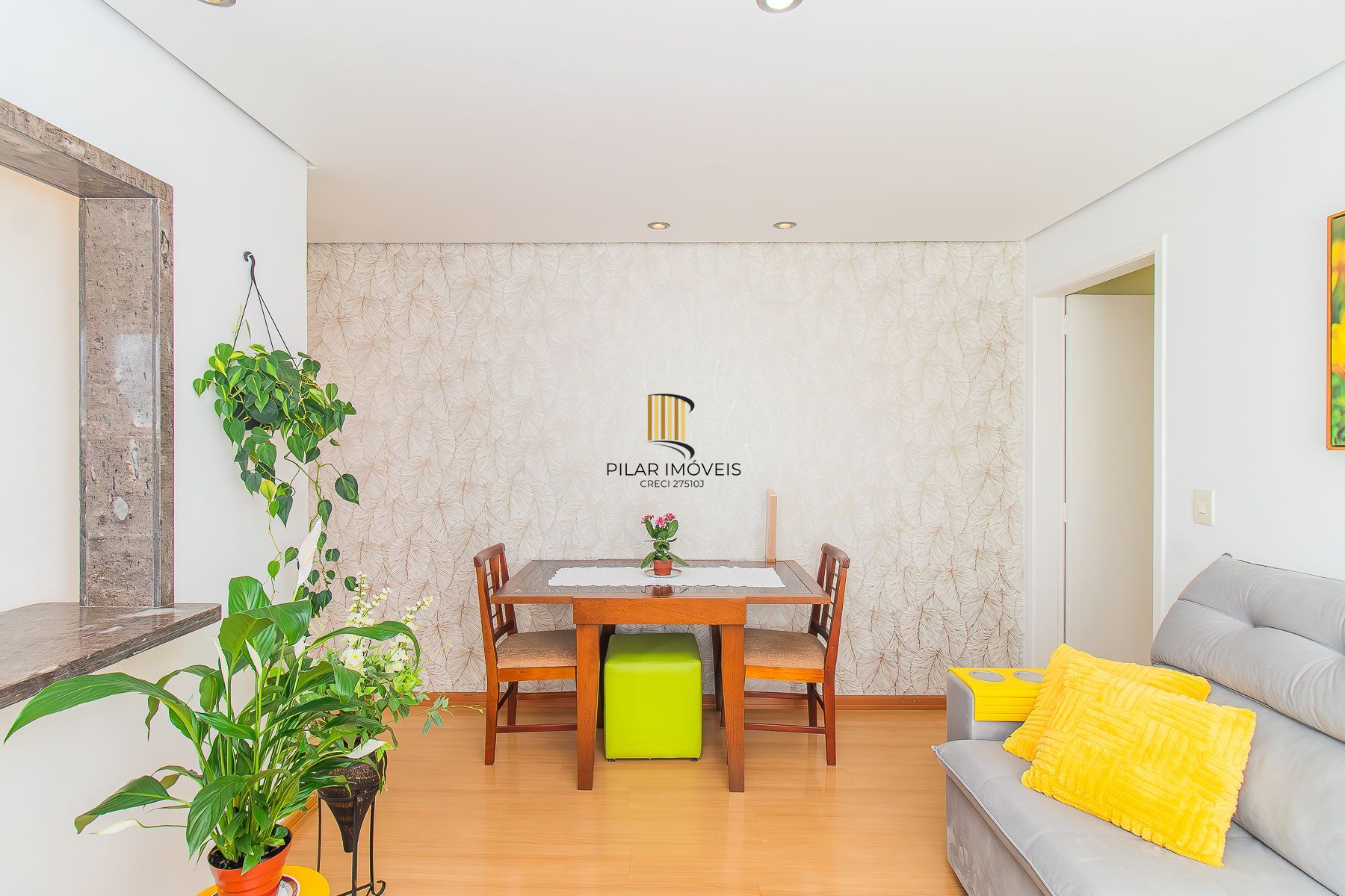 Apartamento 2 dormitórios no bairro Menino Deus