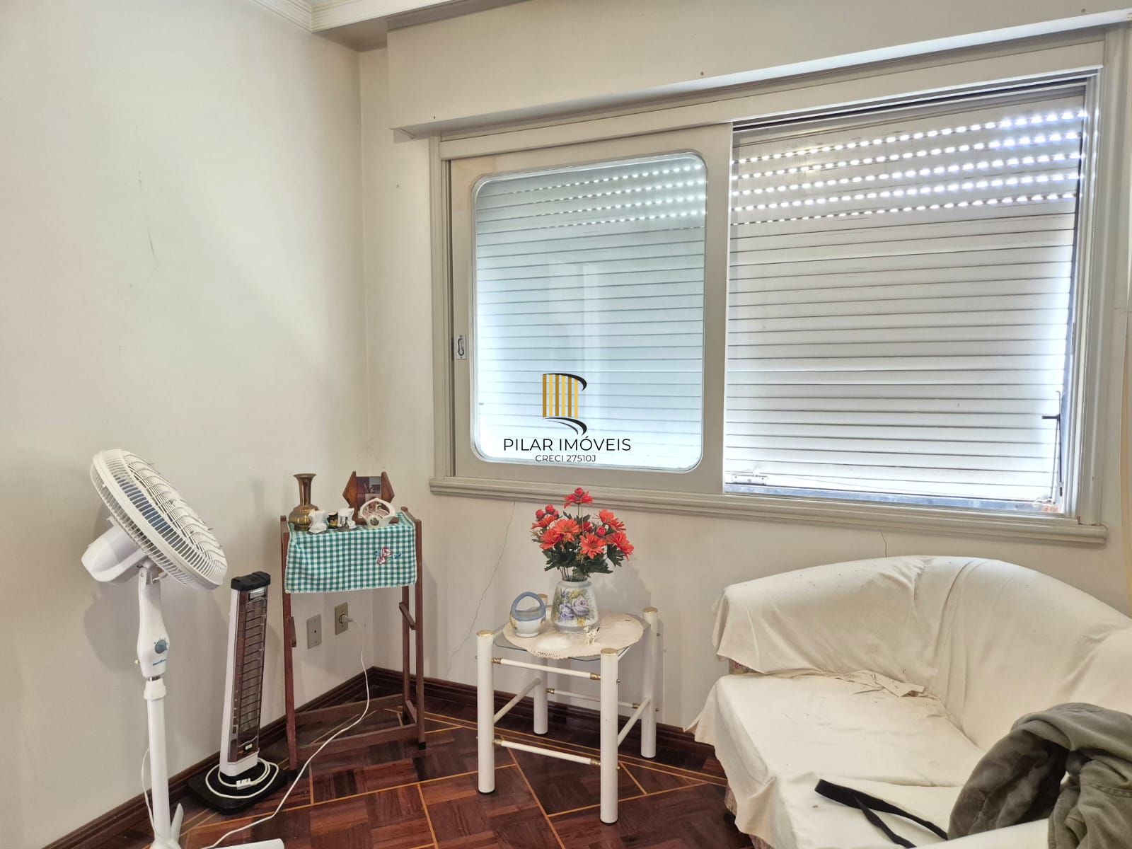 1 Dormitório, desocupado.