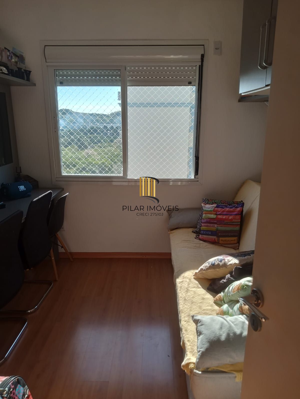 Apartamento 3 dormitórios ( 1 suíte) uma vaga estacionamento escriturada Bairro Cavalhada