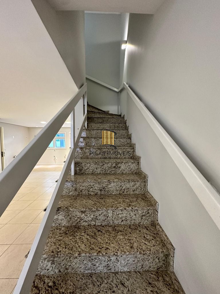 CASA EM CONDOMINIO - 3 dorms. - 2 vagas - 161,06 m² -  SARANDI
