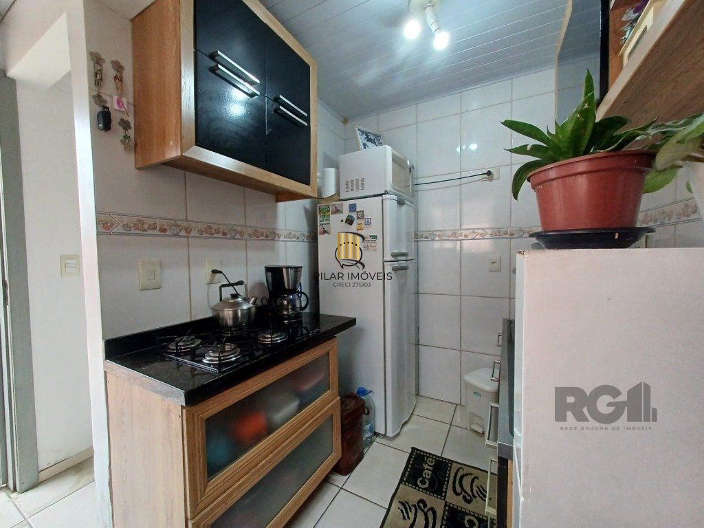 Casa térrea com edícula aos fundos