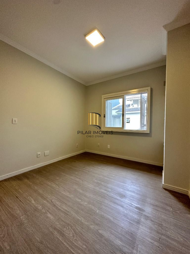 CASA EM CONDOMINIO - 3 dorms. - 2 vagas - 161,06 m² -  SARANDI