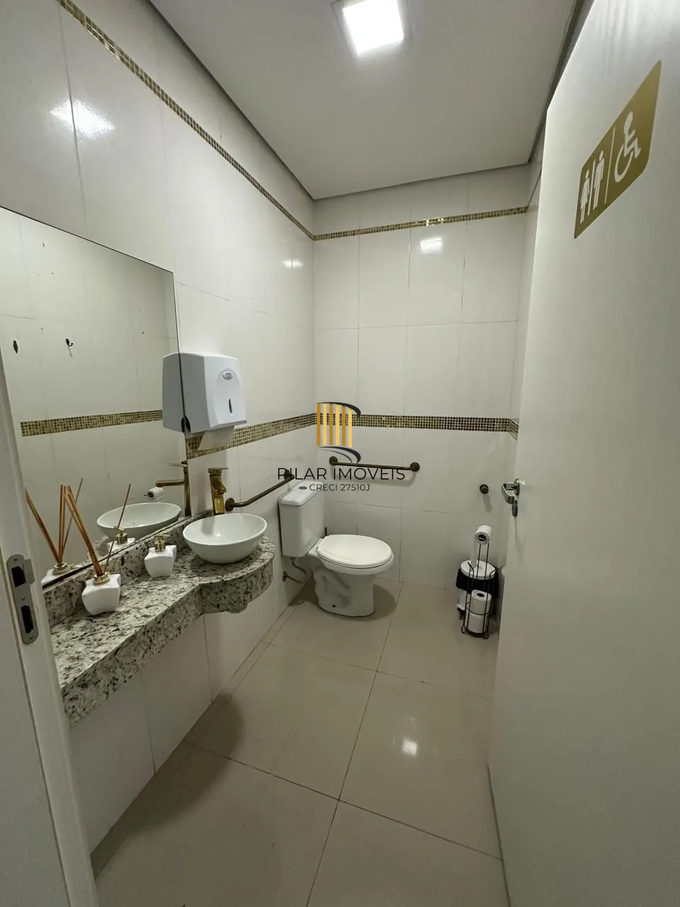 sala comercial completa