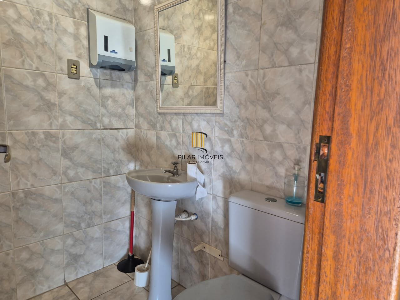 Casa comercial e ou residencial