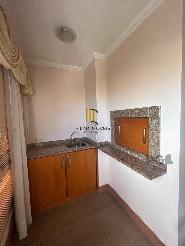 Apartamento 3 dormitórios no bairro Menino Deus