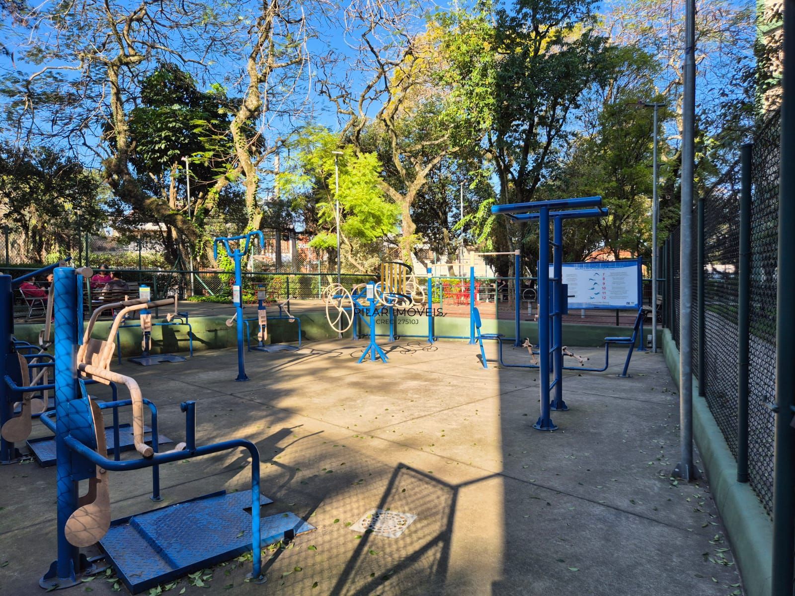 1 dormitório semimobiliado