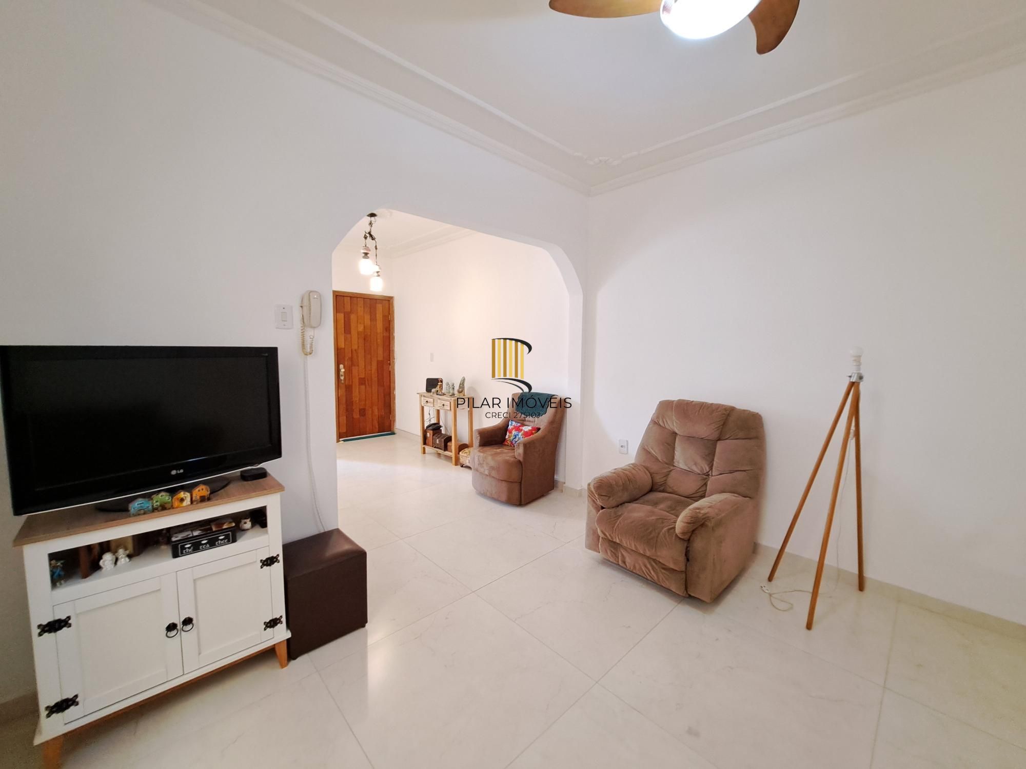 Apartamento térreo na Rua Santana