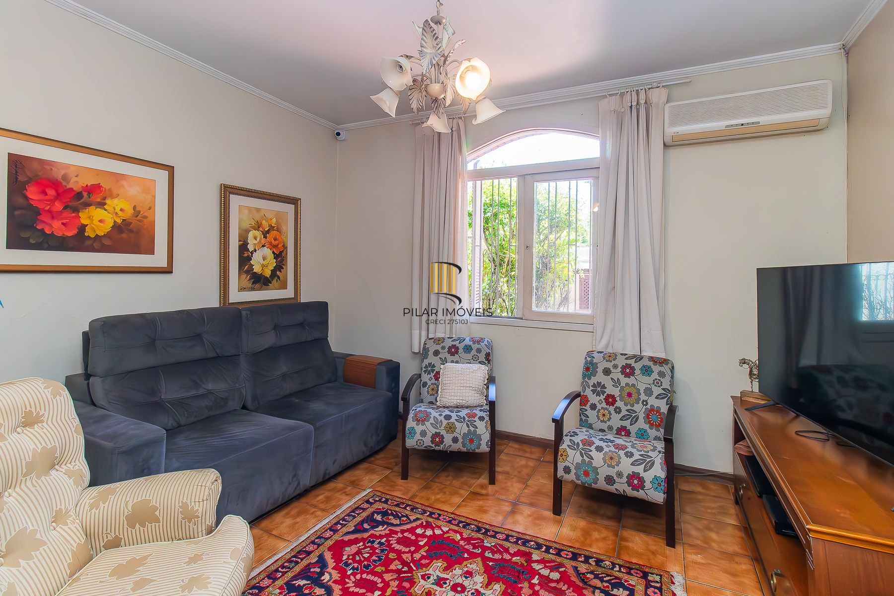 Casa com 5 dormitórios e muito mais