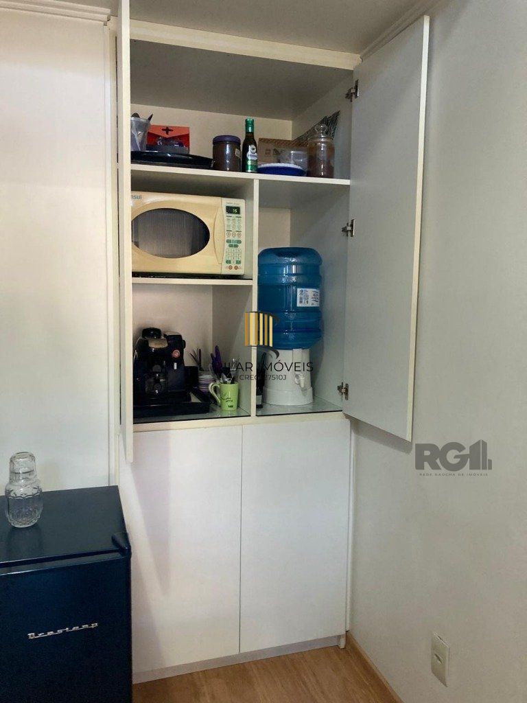 SALA - 41,00 m² - PRAIA DE BELAS