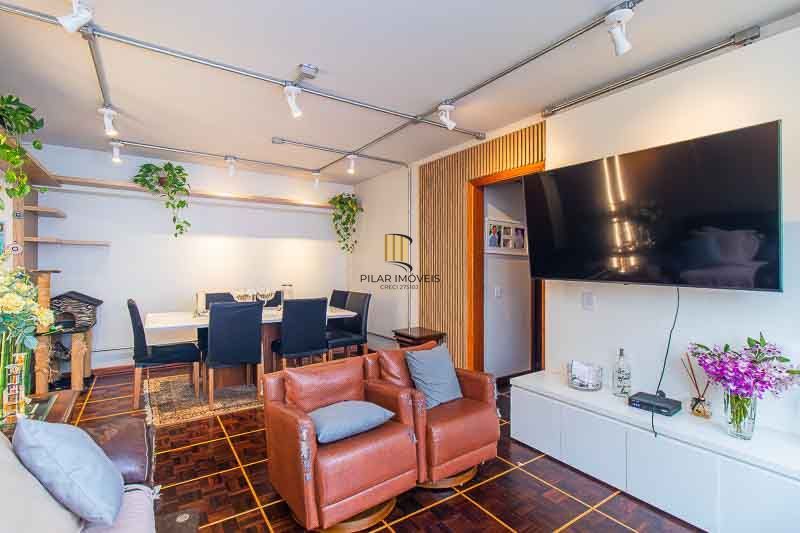 3dormitórios com dependência, reformado.