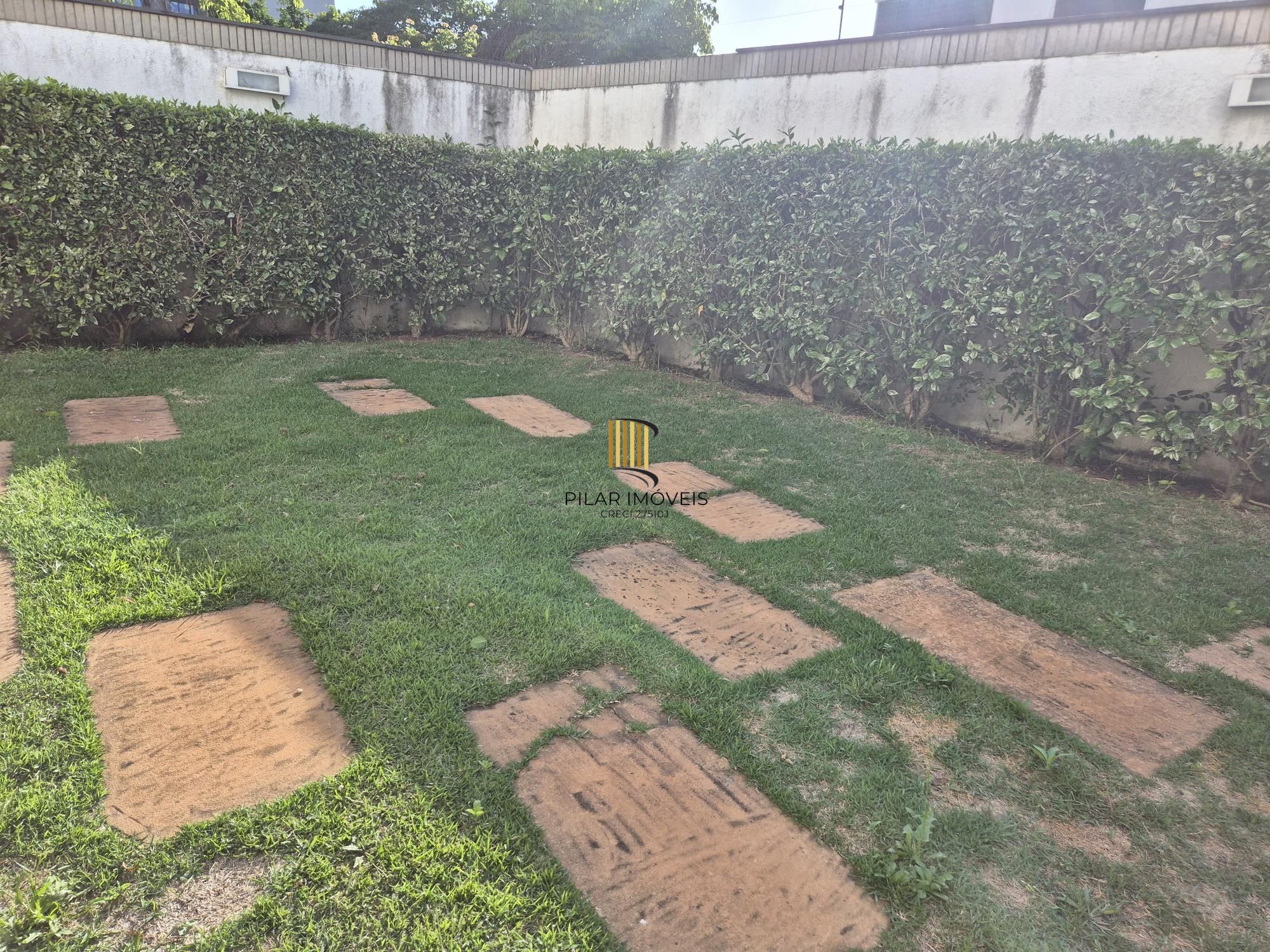 2D com suíte e vaga dupla