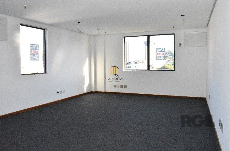 CONJUNTO/SALA - 33,98 m² - Menino Deus