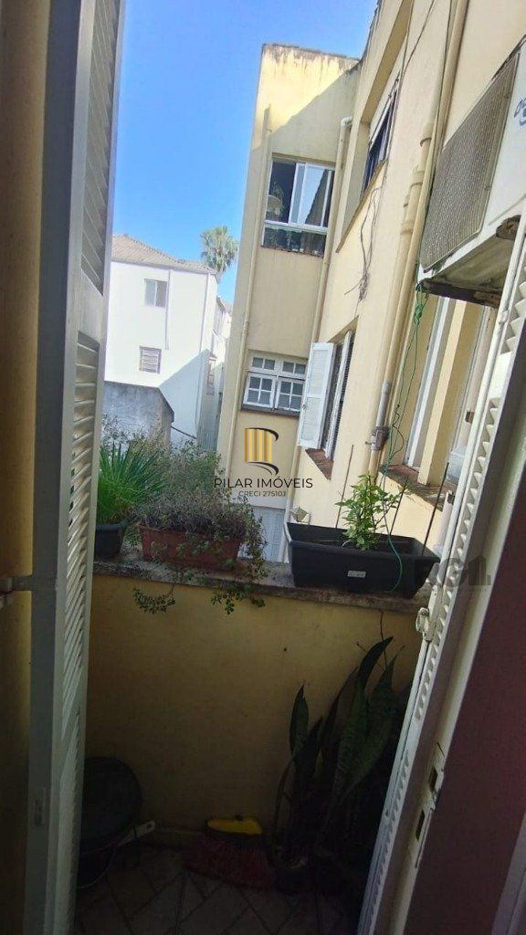 apartamento - 2 dormitórios -  101,50 m² - Menino Deus