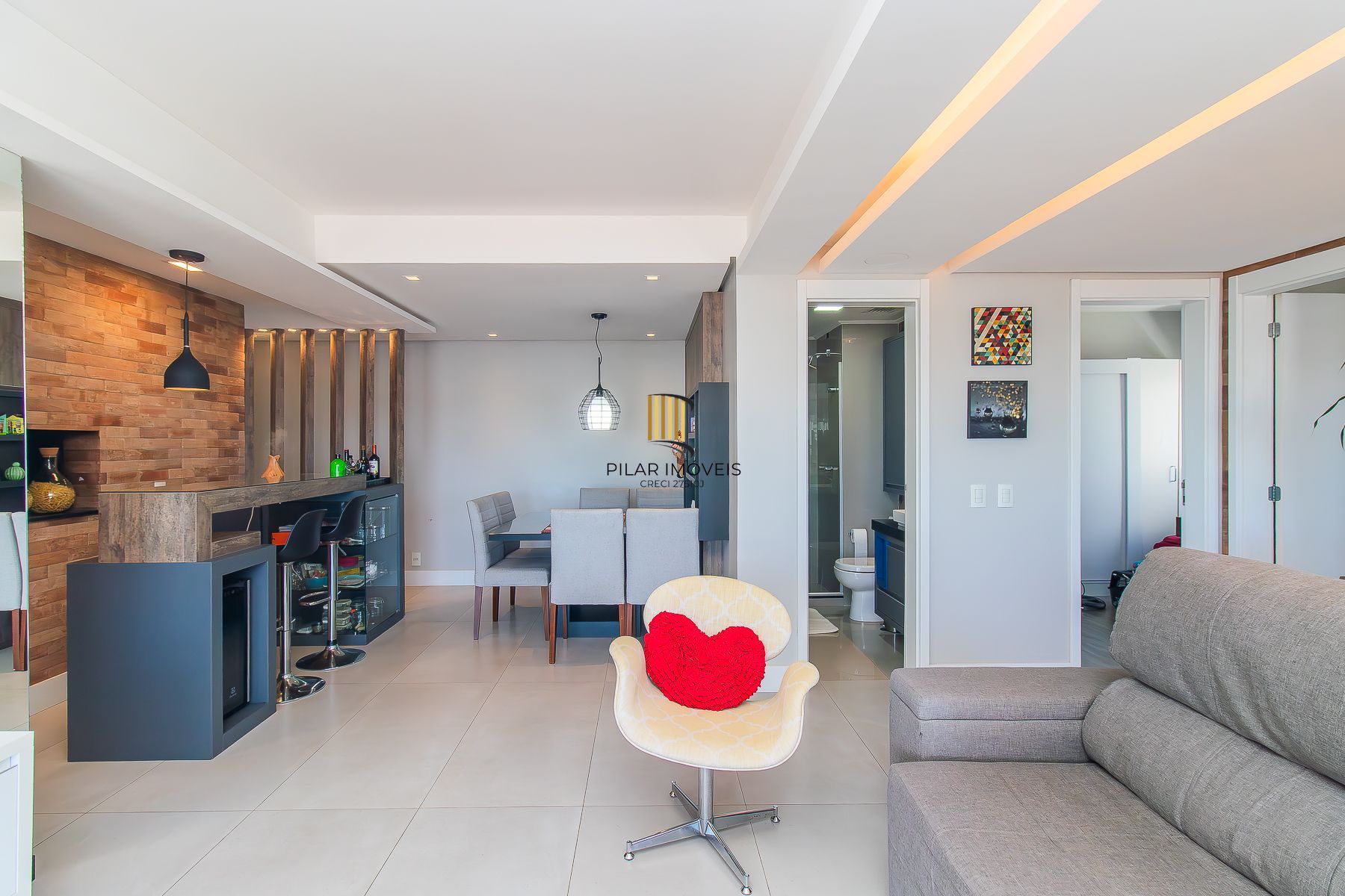 Apartamento 2 dorms, 1  suite e 1 vaga.