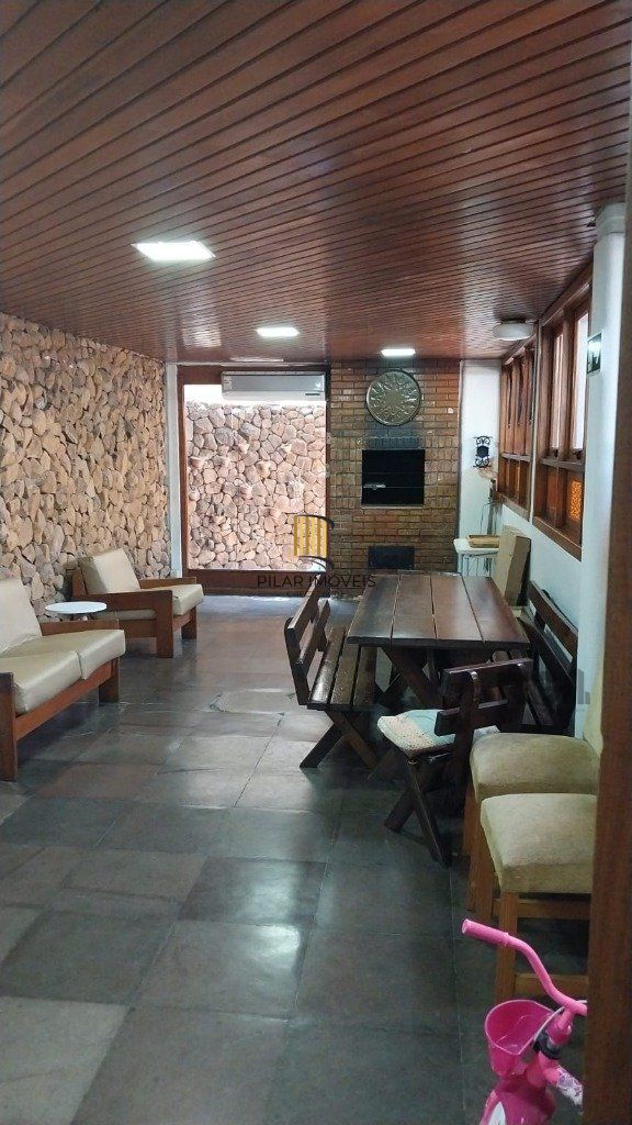 Apartamento no bairro Menino Deus