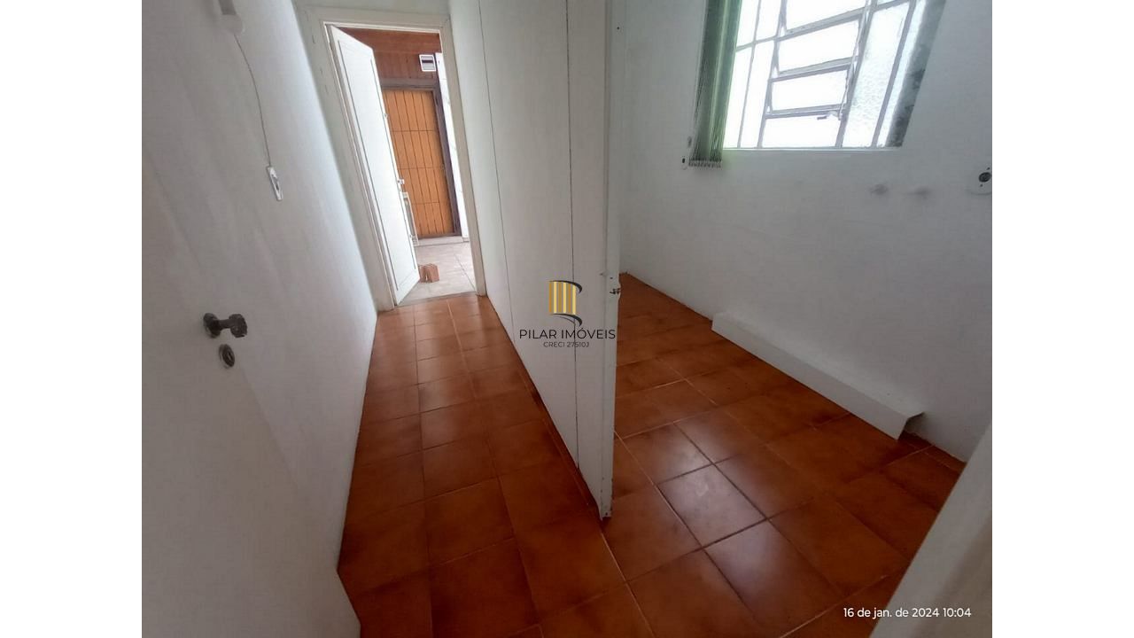 SOBRADO COMERCIAL - 220m² - 2 vagas - GETULIO VARGAS