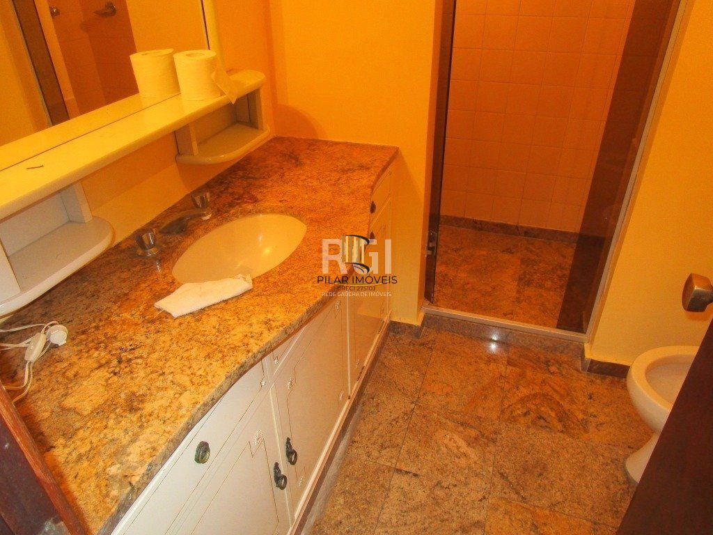 Apartamento para Venda - 145m², 3 dormitórios, sendo 1 suites, 2 vagas - Menino Deus