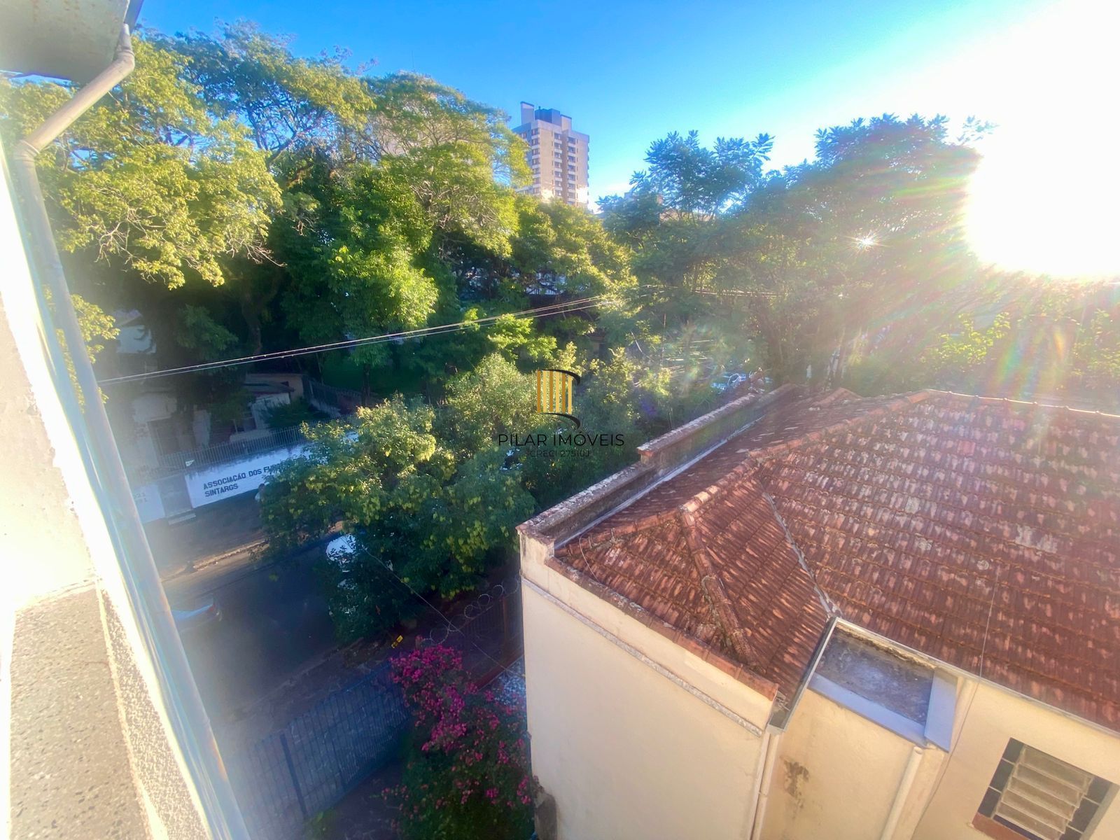 Apartamento 2 dormitórios reformado 50m2 bairro Menino Deus