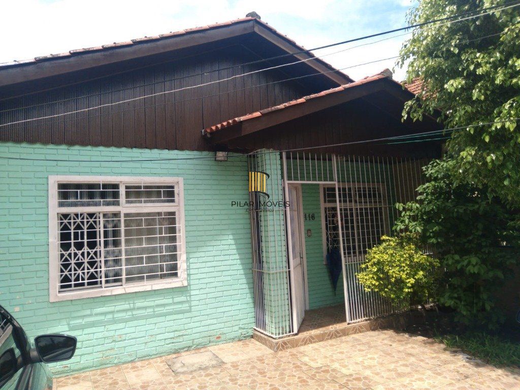 CASA - 3 dorms. -   3 vagas - - 150 m² - SANTA TEREZA - Pilar Imóveis