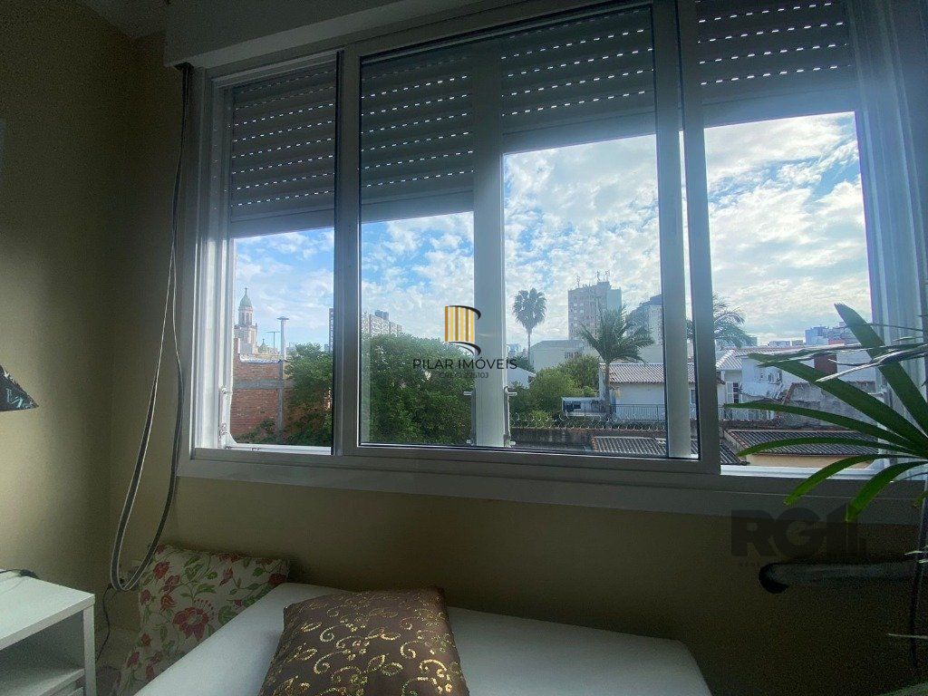 apartamento 2 dormitorios mais dependencia 72m2 Cidade Baixa
