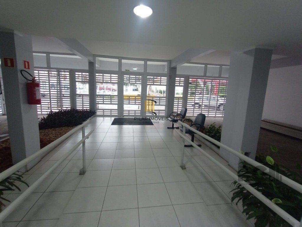 Excelente Sala Comercial Em Frente ao Hospital Mãe de Deus