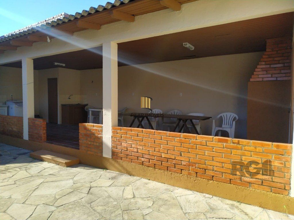 Casa térrea em ótimo estado.