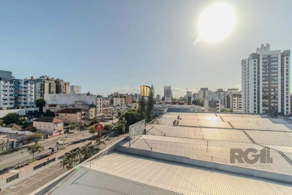 COBERTURA DUPLEX COM 1 DORMITÓRIO E VAGA DE GARAGEM