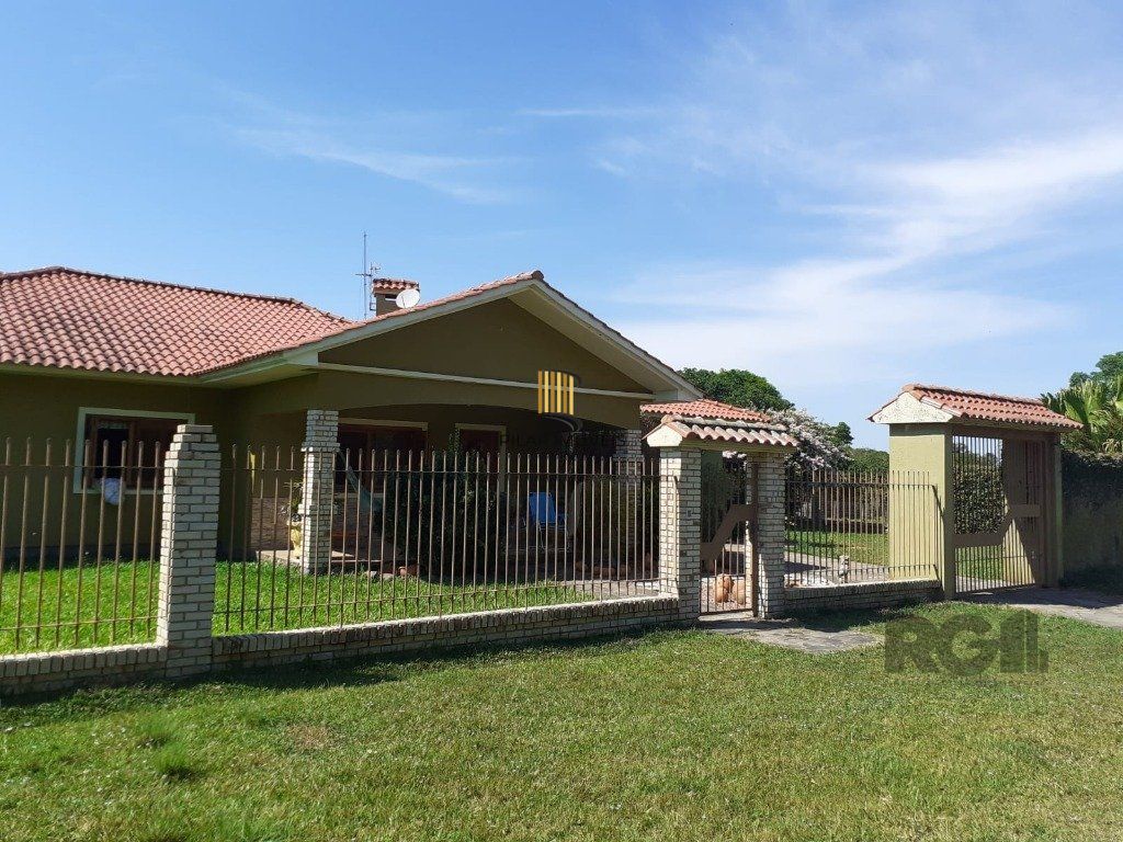 SÍTIO   -  8 ha 2.980 m²  de extensão -  5 dormitórios - 2 vagas - TRIUNFO-RS