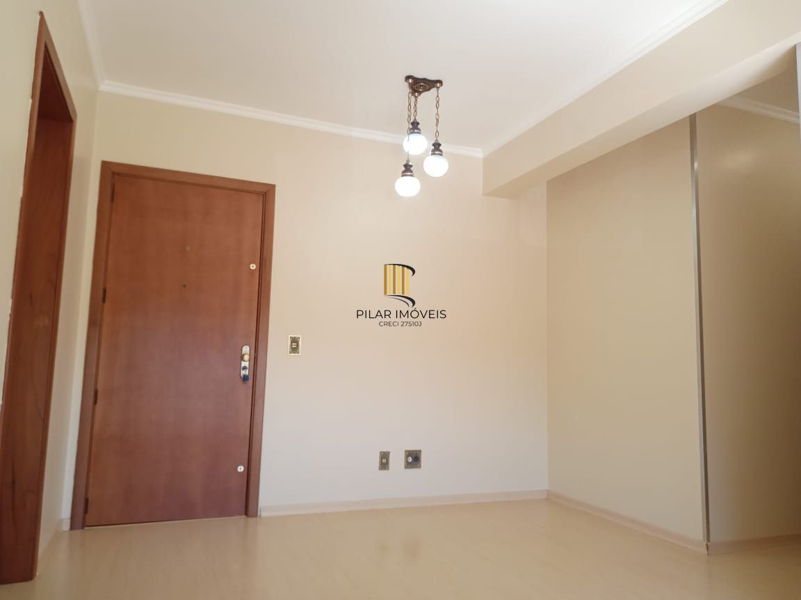 Apartamento dois dormitórios com  estacionamento Coberto